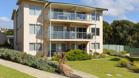 Solway - Unit 17 - VIC Tourism 0