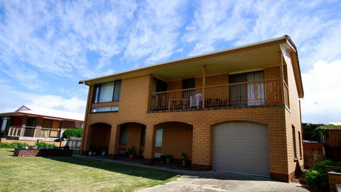 Verna's Place - VIC Tourism 0
