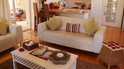 La Maison - French Villas - VIC Tourism 0
