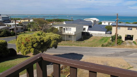 Foster Street Holiday Home - VIC Tourism 0