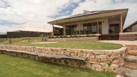 Vanda @ D'Marina - VIC Tourism 0