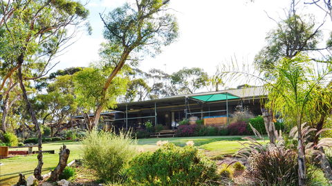 River Shack Rentals - Cadell - VIC Tourism 0
