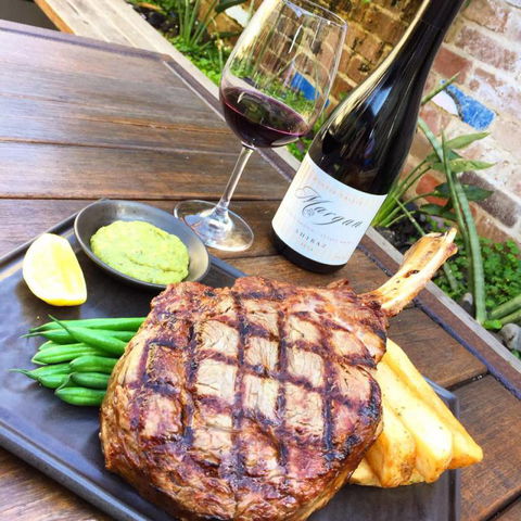 The Burwood Inn - VIC Tourism 0