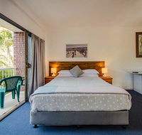 Red Star Hotel Palm Beach - VIC Tourism