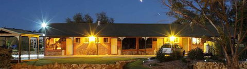 Morgan Colonial Motel - VIC Tourism 0