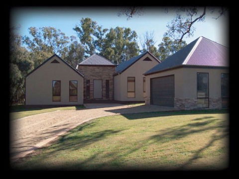 River Park House - VIC Tourism 0