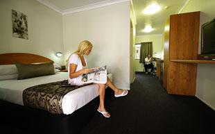 Mackay Resort Motel - VIC Tourism 5