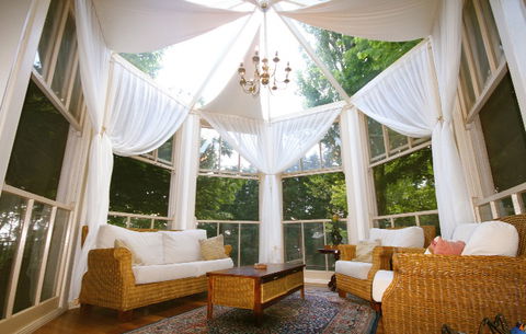 Lavender Manor And Majestic - VIC Tourism 0