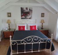Maison De May Bed  Breakfast