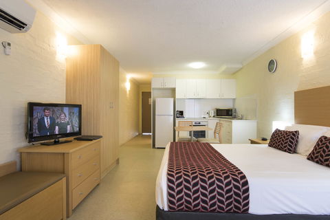 Don Pancho Beach Resort - VIC Tourism 0