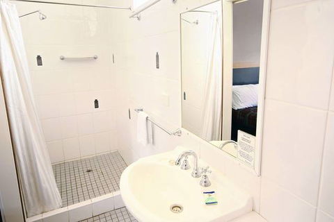 Downs Motel - VIC Tourism 5