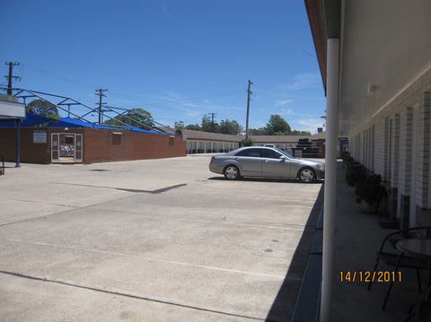 Dragon Phoenix Resort & Restaurant - VIC Tourism 4