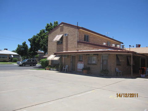 Dragon Phoenix Resort & Restaurant - VIC Tourism 8
