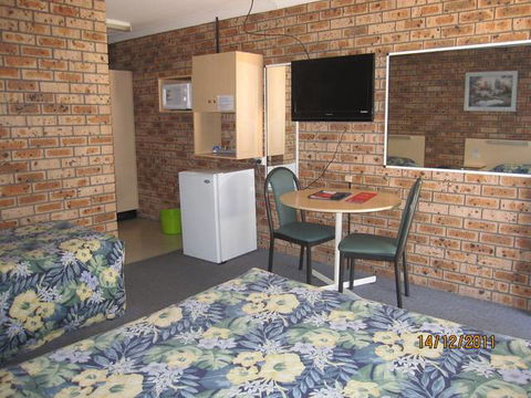 Dragon Phoenix Resort & Restaurant - VIC Tourism 7