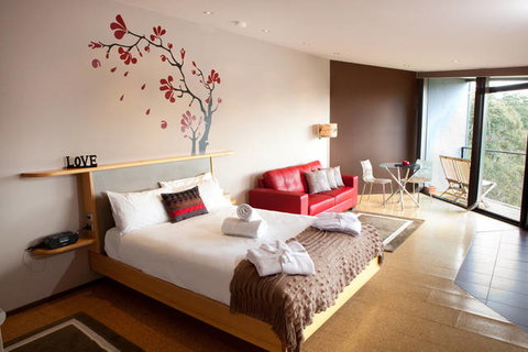 Eagle View Escape - VIC Tourism 1