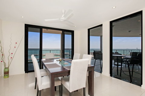 Eagles Nest - VIC Tourism 3