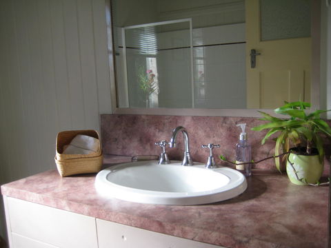 Eco Queenslander Holiday Home - VIC Tourism 6