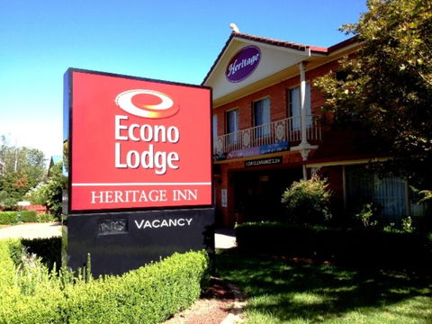 Econolodge Heritage Inn - VIC Tourism 0