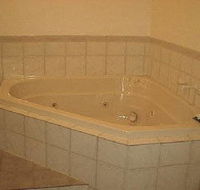 Elizabeth Motor Inn - VIC Tourism