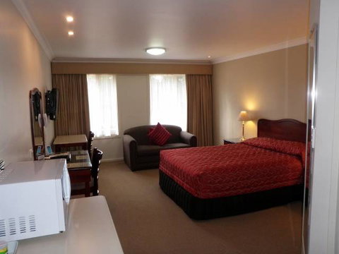 Endeavour Court Motor Inn - VIC Tourism 2