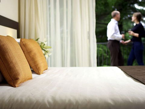 Falls Mountain Retreat - VIC Tourism 1