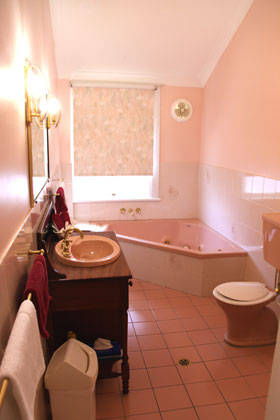 Fitzroy Motor Inn - VIC Tourism 7