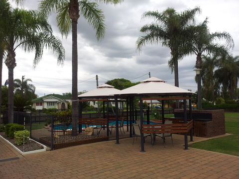 Gayndah Colonial Motor Inn - VIC Tourism 4