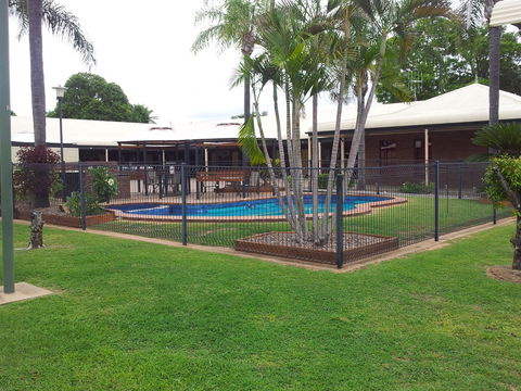 Gayndah Colonial Motor Inn - VIC Tourism 3