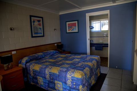 Gayndah Colonial Motor Inn - VIC Tourism 6