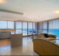 Golden Sands on Main Beach - VIC Tourism