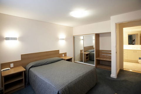 Great Eastern Motor Lodge - VIC Tourism 1