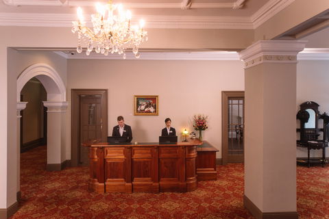 Hadley's Orient Hotel - VIC Tourism 6