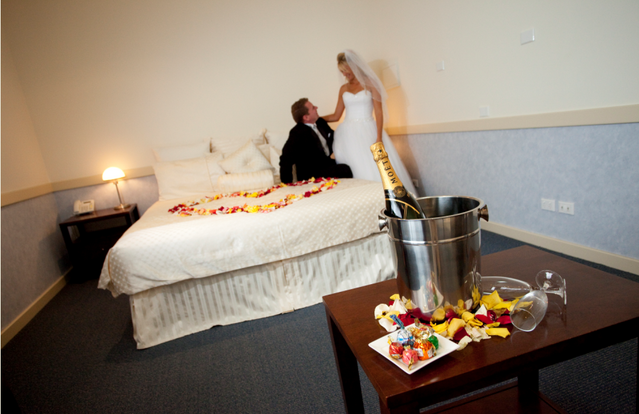 Hawkesbury Race Club Motel - VIC Tourism 0