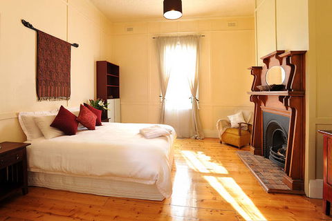 Healesville Garden Retreat - VIC Tourism 3