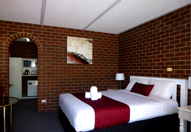 Healesville Motor Inn - VIC Tourism 2