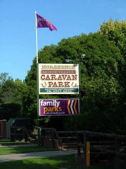 Horseshoe Motor Village Caravan Park - VIC Tourism 3