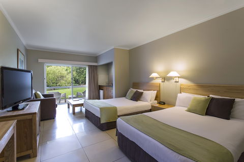 Hotel Grand Chancellor Palm Cove - VIC Tourism 6