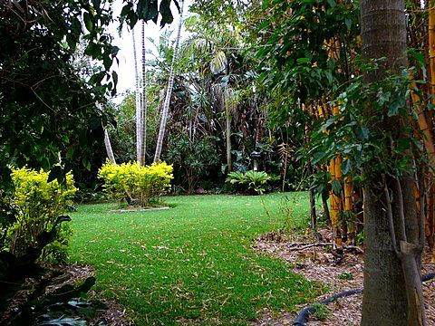 Iluka Motel - VIC Tourism 3