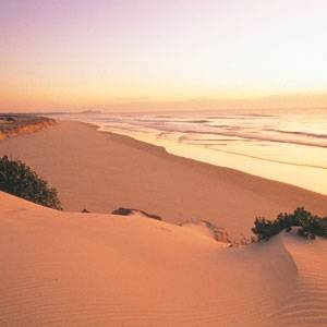 Iluka Motel - VIC Tourism 4