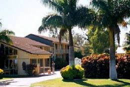Iluka Motel - VIC Tourism 8