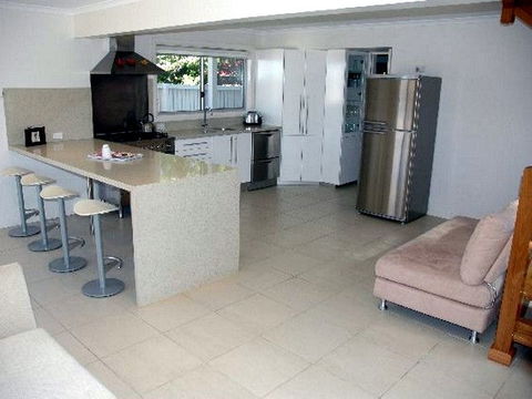 Joylaine Beach House - VIC Tourism 2