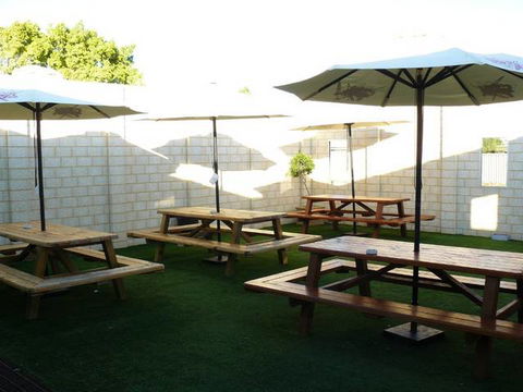 Jurien Bay Hotel Motel - VIC Tourism 1