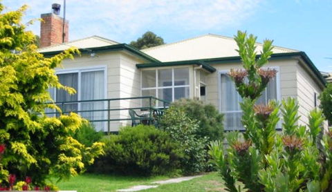 Lady Barron Holiday Home - VIC Tourism 0