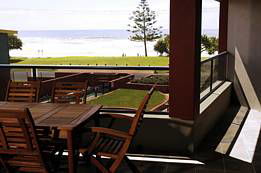 Lennox Holiday Apartments - VIC Tourism 3