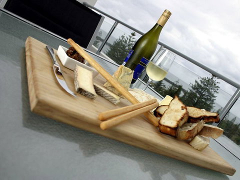 Macquarie Waters Boutique Apartment Hotel - VIC Tourism 3