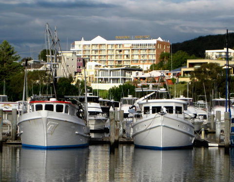 Marina Resort Nelson Bay - VIC Tourism 1