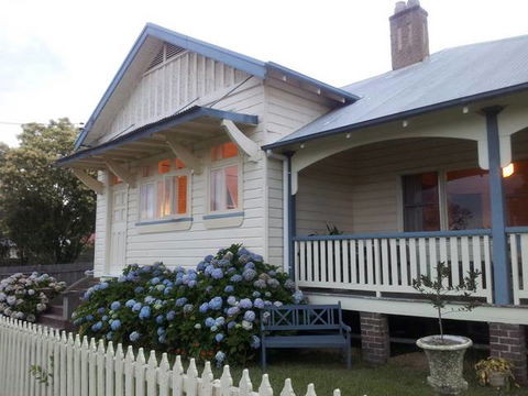 McGowans Boutique Bed & Breakfast - VIC Tourism 1