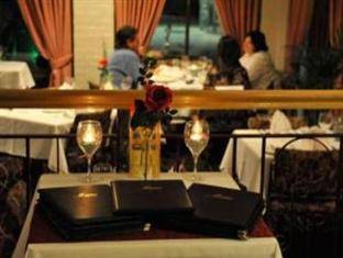 McNevins Tamworth Motel - VIC Tourism 1