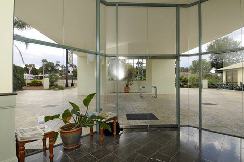 McNevins Tamworth Motel - VIC Tourism 2