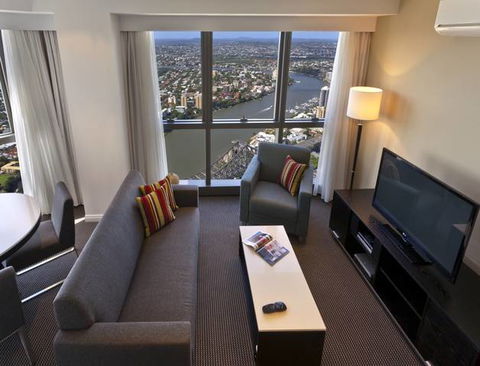 Meriton Serviced Apartments - Adelaide Street - VIC Tourism 2